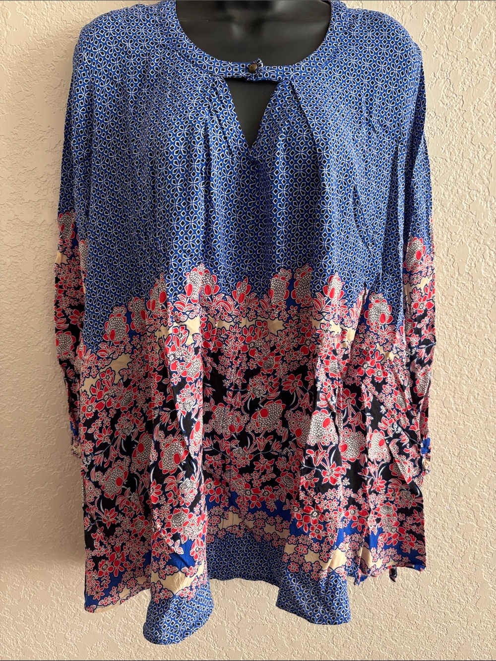 JODIFL Blue Floral Border Tunic Top